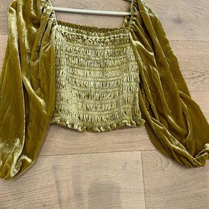 Stunning Gold velvet top with full sleeve and fitted bodice.